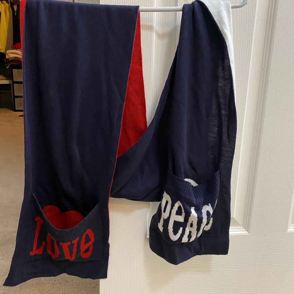 Women scarf